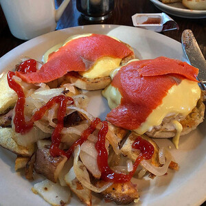 Hank's Creekside Restaurant photo