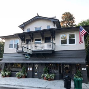 Calistoga Inn, Restaurant & Brewery photo