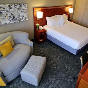 Courtyard By Marriott Santa Rosa photo