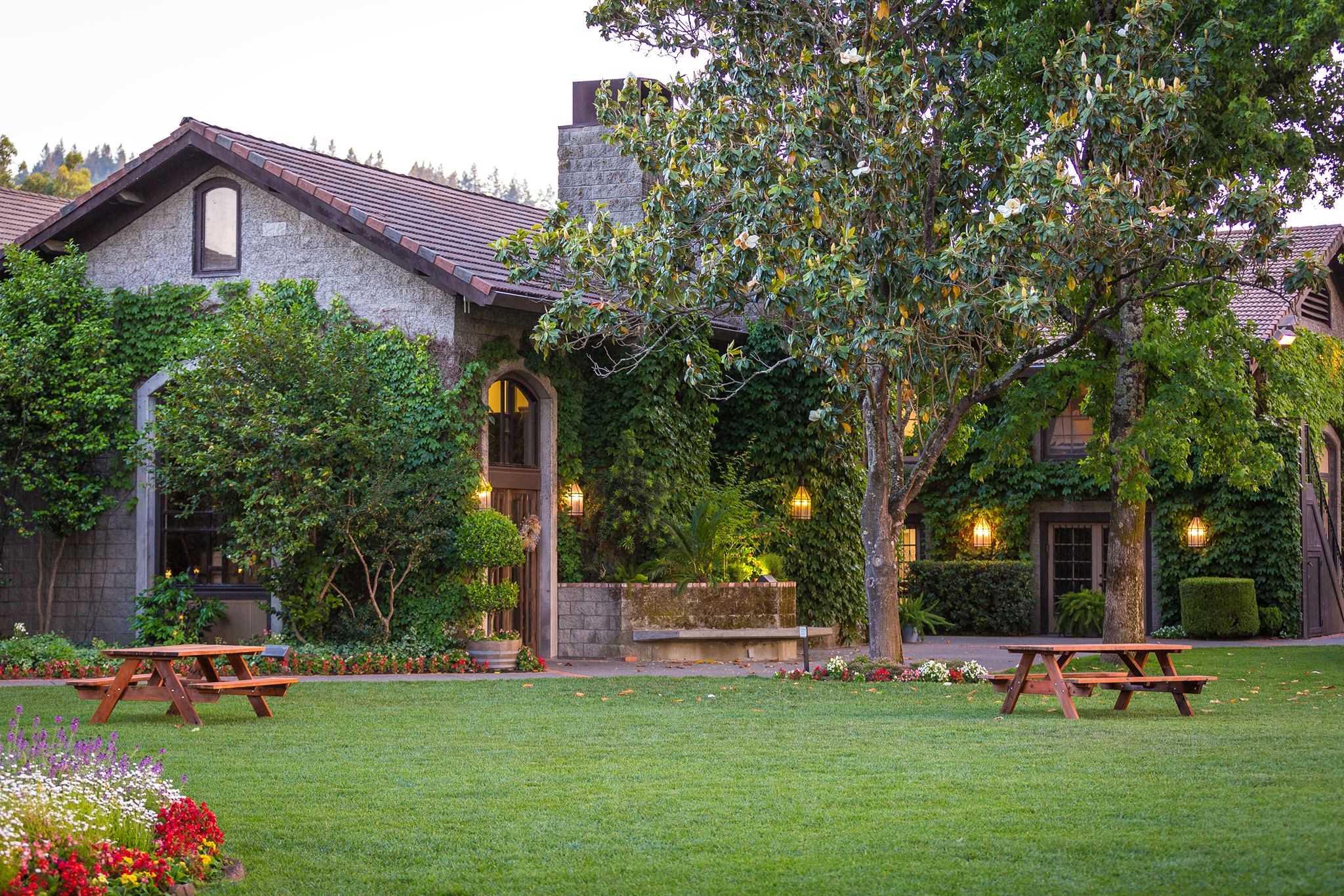 Guide To Healdsburg’s Plaza | Sonoma