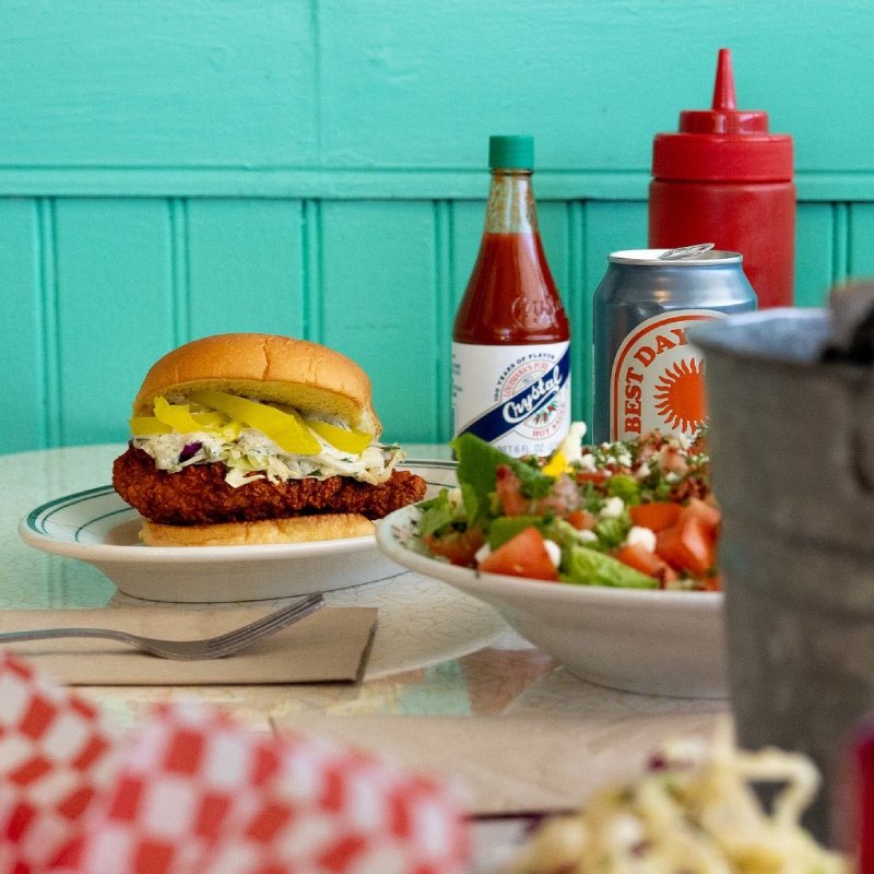 Lou’s Luncheonette